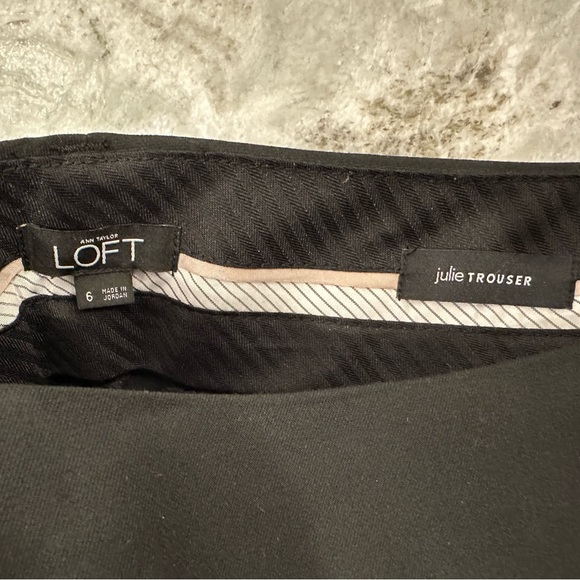LOFT Julie trouser.  Black size 6 - Picture 3 of 6